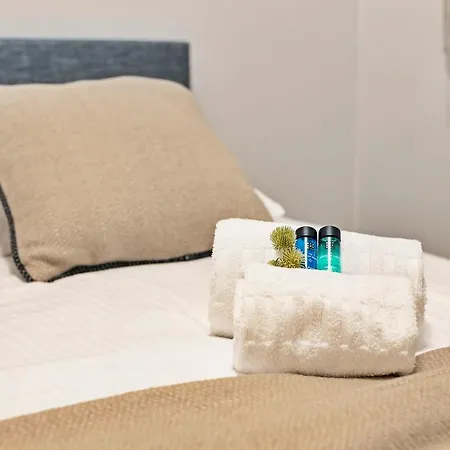 Διαμέρισμα Cozy With Sea-view And Parking In